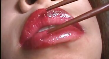 sex sqiud game Một cô gái da trắng trang sex hay liếm một Người Da đen không chỉ gà, mà tất cả mọi thứ.